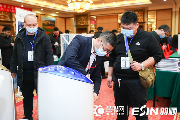 2020中国暖通与舒适家居产业大会：雅威新风·消毒净化，重新定义好空气